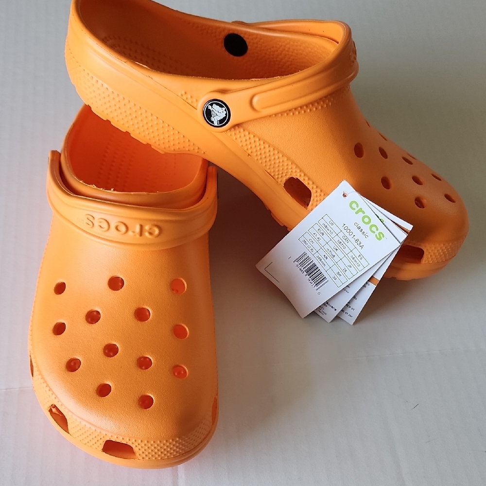 NWT Crocs Classic Clog - Orange,  M8 W10